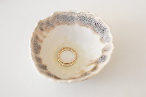 Anaxandra - porcelain ring dish