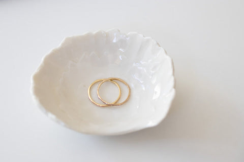 Erinna - porcelain hand-carved ring dish