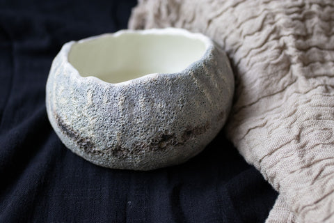 Titanium - Small Porcelain hand-pinched bowl