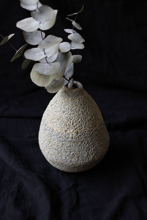 There is no wind on the moon - Lava glaze vase